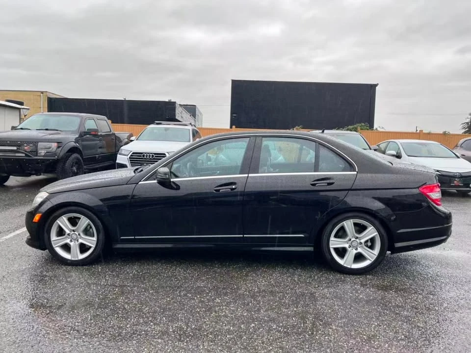 2011 Mercedes-Benz W204 C-Class - Image 9 of 20