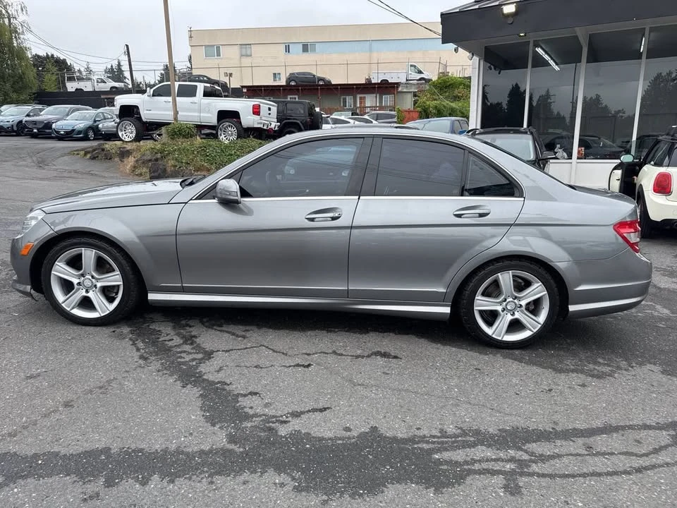 2011 Mercedes-Benz W204 C-Class - Image 4 of 20