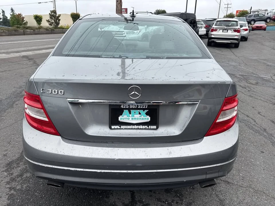 2011 Mercedes-Benz W204 C-Class - Image 6 of 20