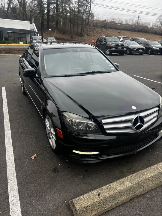 2011 Mercedes-Benz W204 C-Class - Image 3 of 9