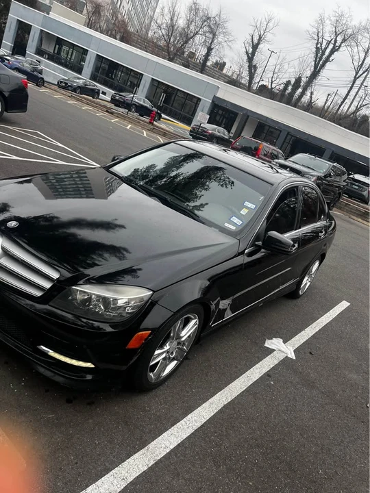 2011 Mercedes-Benz W204 C-Class - Image 2 of 9