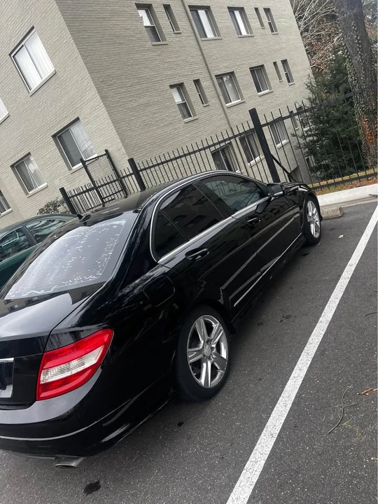 2011 Mercedes-Benz W204 C-Class - Image 4 of 9