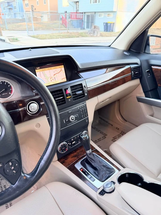 2011 Mercedes-Benz GLK-Class - Image 9 of 20