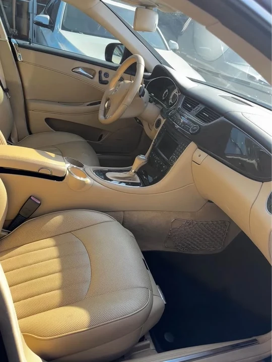 2011 Mercedes-Benz C218 CLS-Class - Image 6 of 7