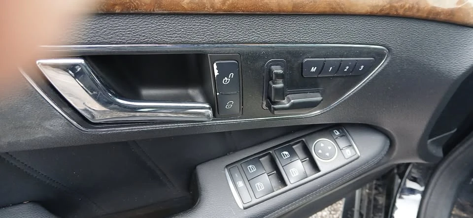 2011 Mercedes-Benz W212 E-Class - Image 13 of 15