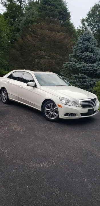 2011 Mercedes-Benz W212 E-Class - Image 5 of 15