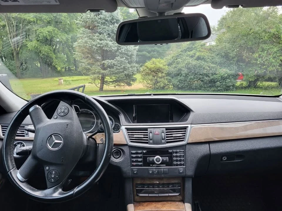 2011 Mercedes-Benz W212 E-Class - Image 14 of 15