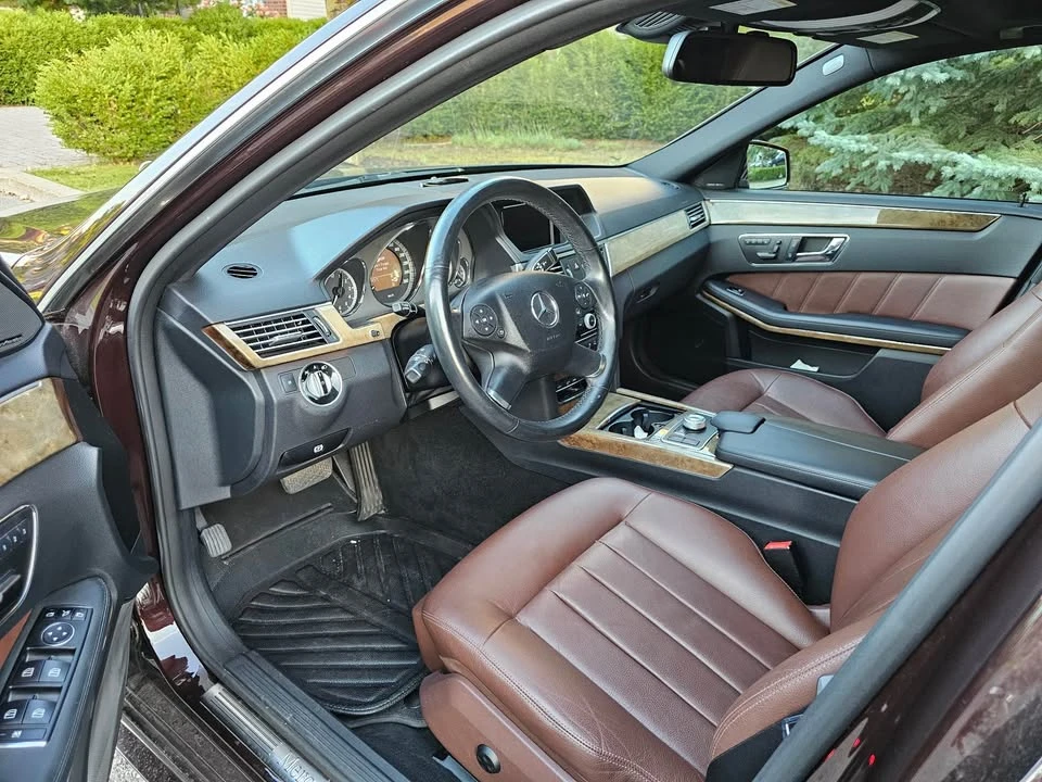2011 Mercedes-Benz W212 E-Class - Image 10 of 14