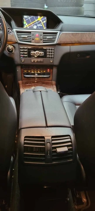 2011 Mercedes-Benz W212 E-Class - Image 13 of 13