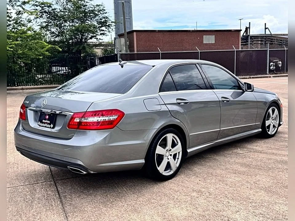 2011 Mercedes-Benz W212 E-Class - Image 8 of 20