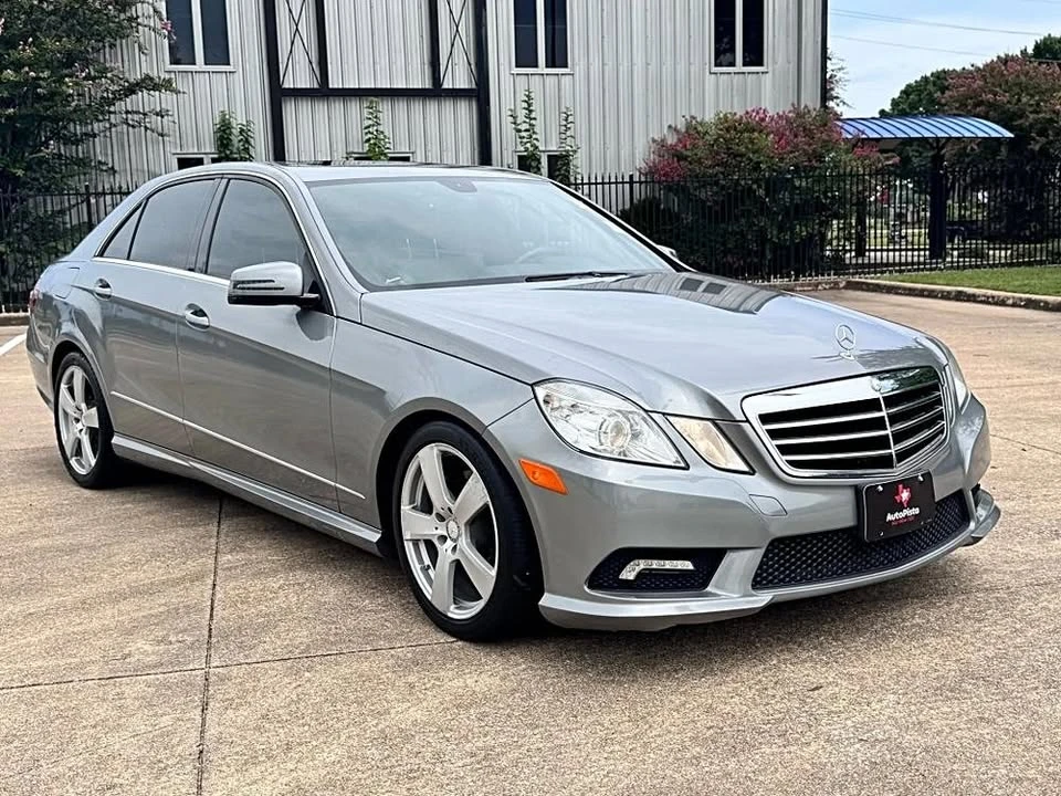 2011 Mercedes-Benz W212 E-Class - Image 10 of 20