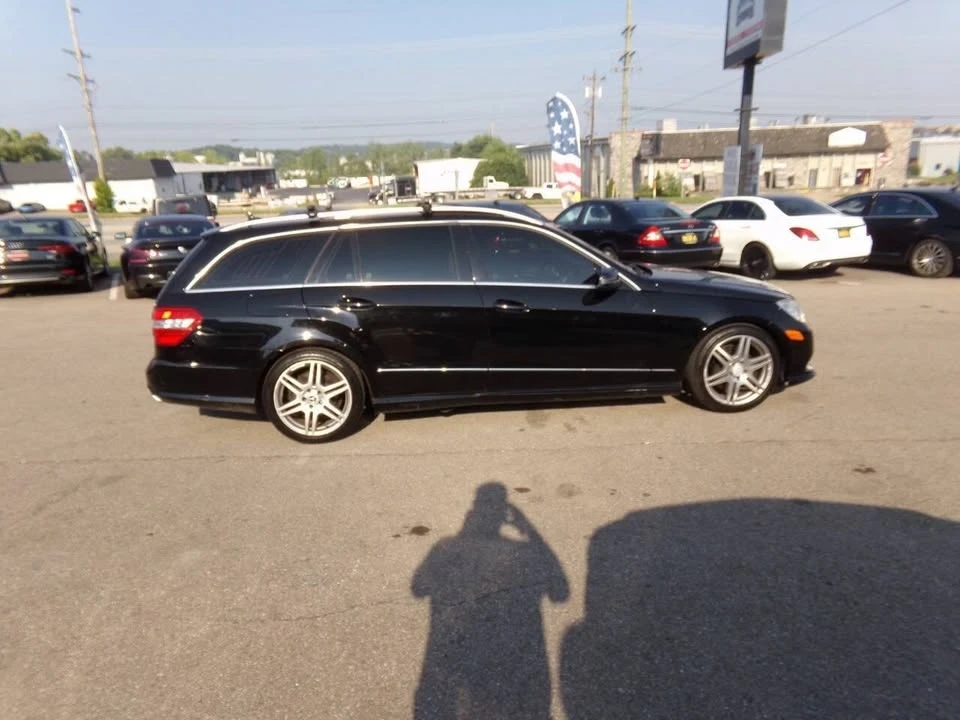 2011 Mercedes-Benz W212 E-Class - Image 5 of 20