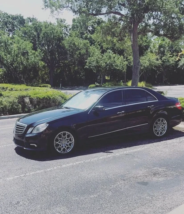 2011 Mercedes-Benz W212 E-Class - Image 10 of 12