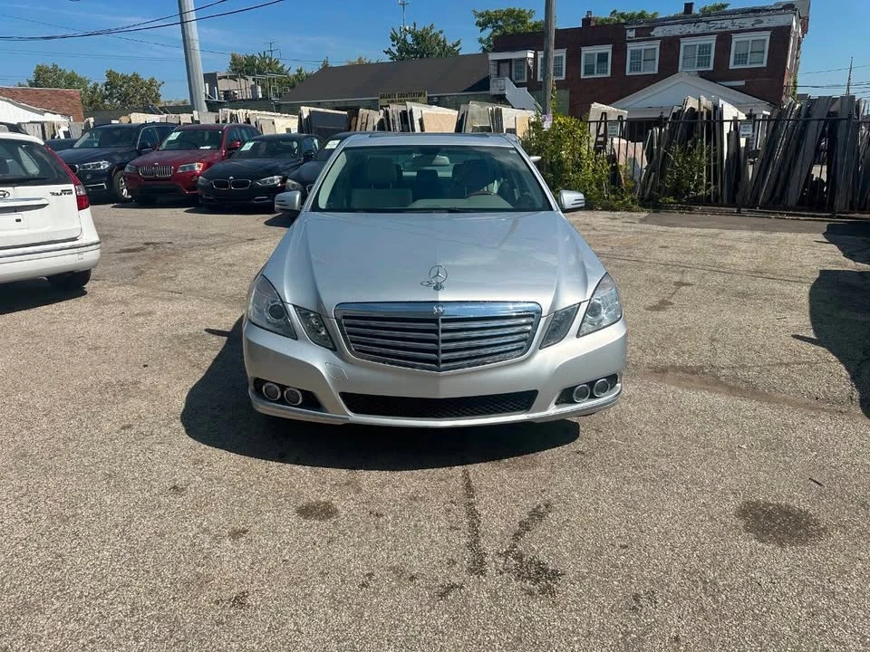 2011 Mercedes-Benz W212 E-Class - Image 8 of 20