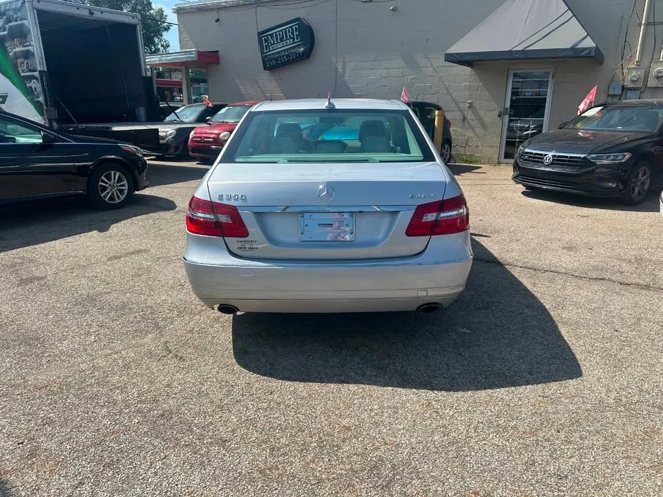 2011 Mercedes-Benz W212 E-Class - Image 12 of 20