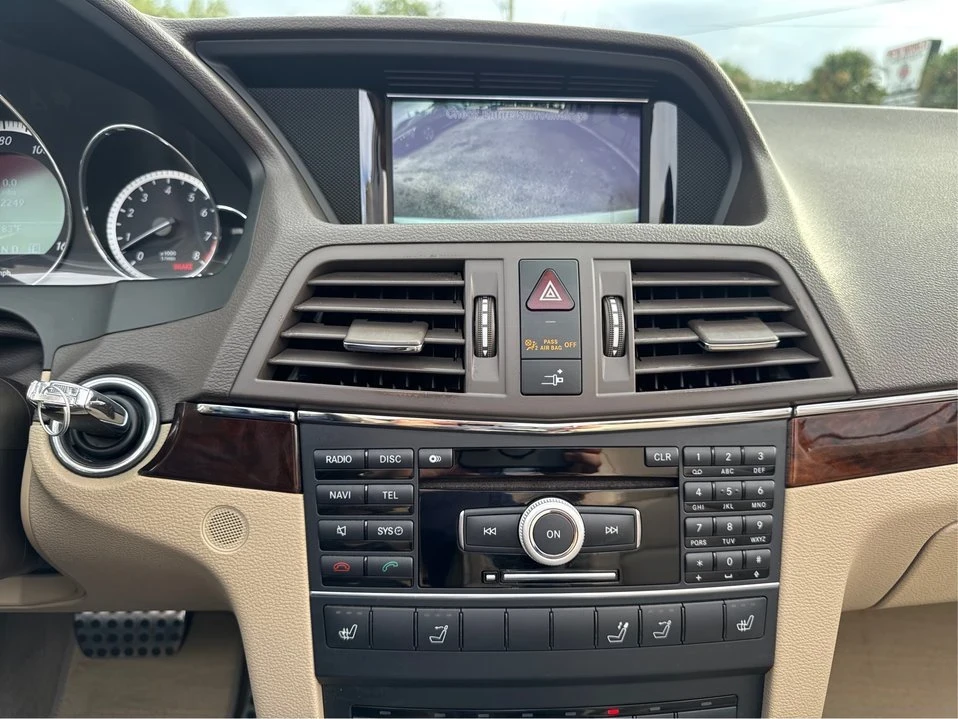 2011 Mercedes-Benz W212 E-Class - Image 15 of 19