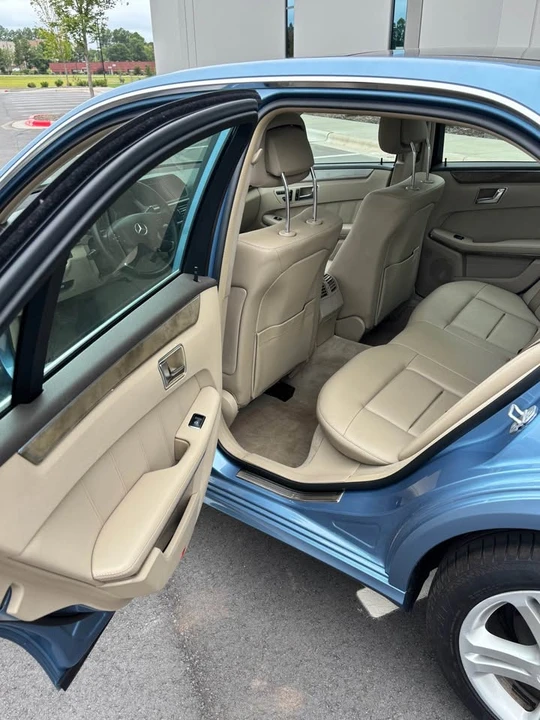2011 Mercedes-Benz W212 E-Class - Image 8 of 16