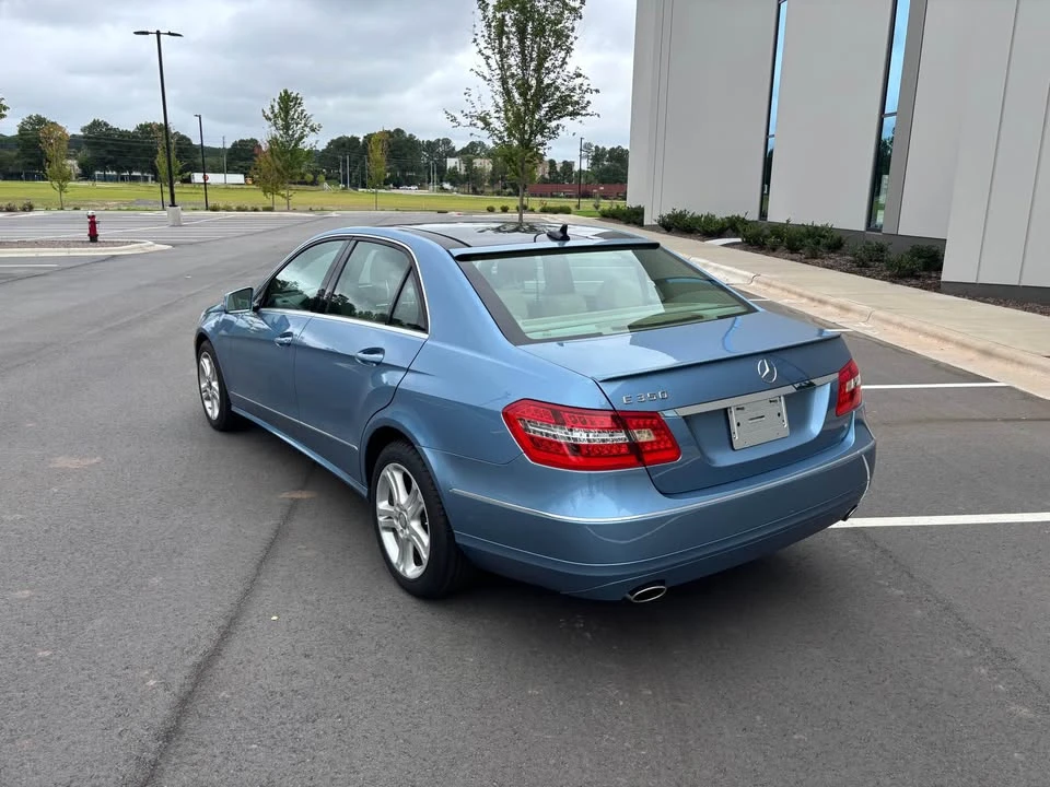2011 Mercedes-Benz W212 E-Class - Image 3 of 16