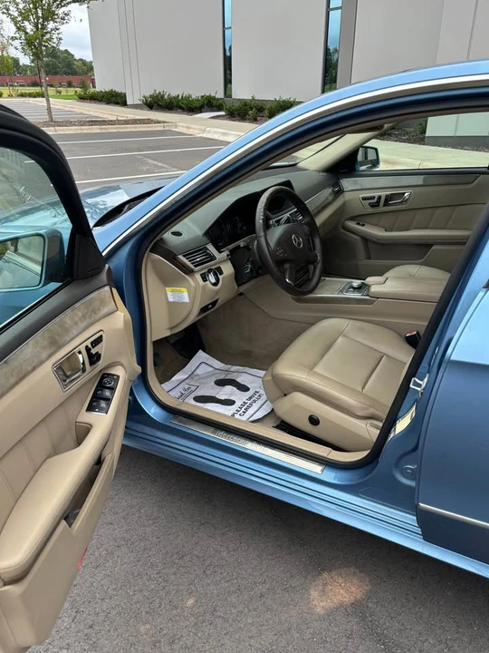 2011 Mercedes-Benz W212 E-Class - Image 6 of 16