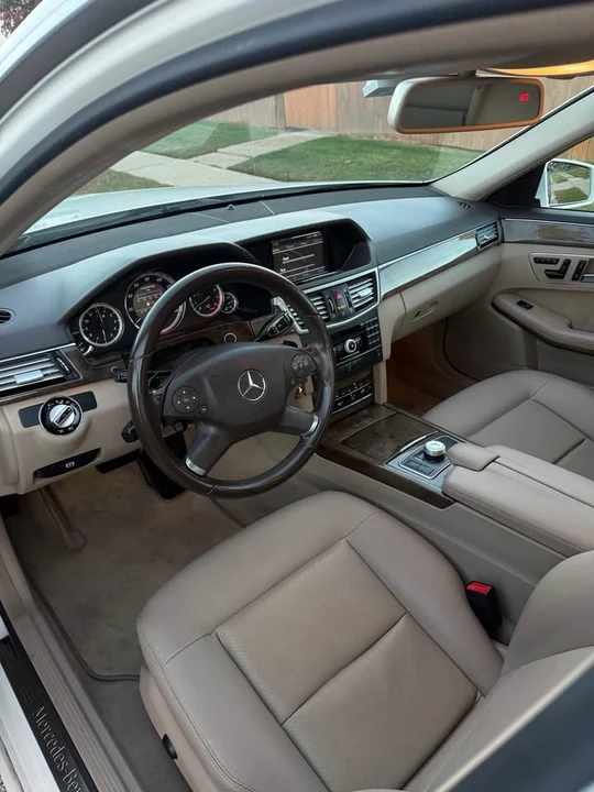 2011 Mercedes-Benz W212 E-Class - Image 13 of 19