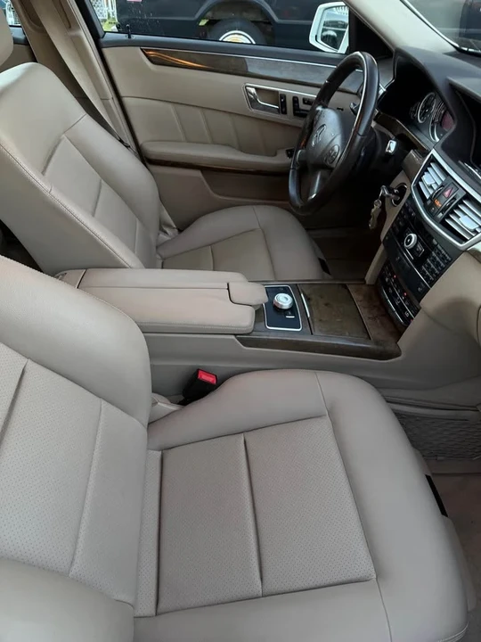 2011 Mercedes-Benz W212 E-Class - Image 18 of 19