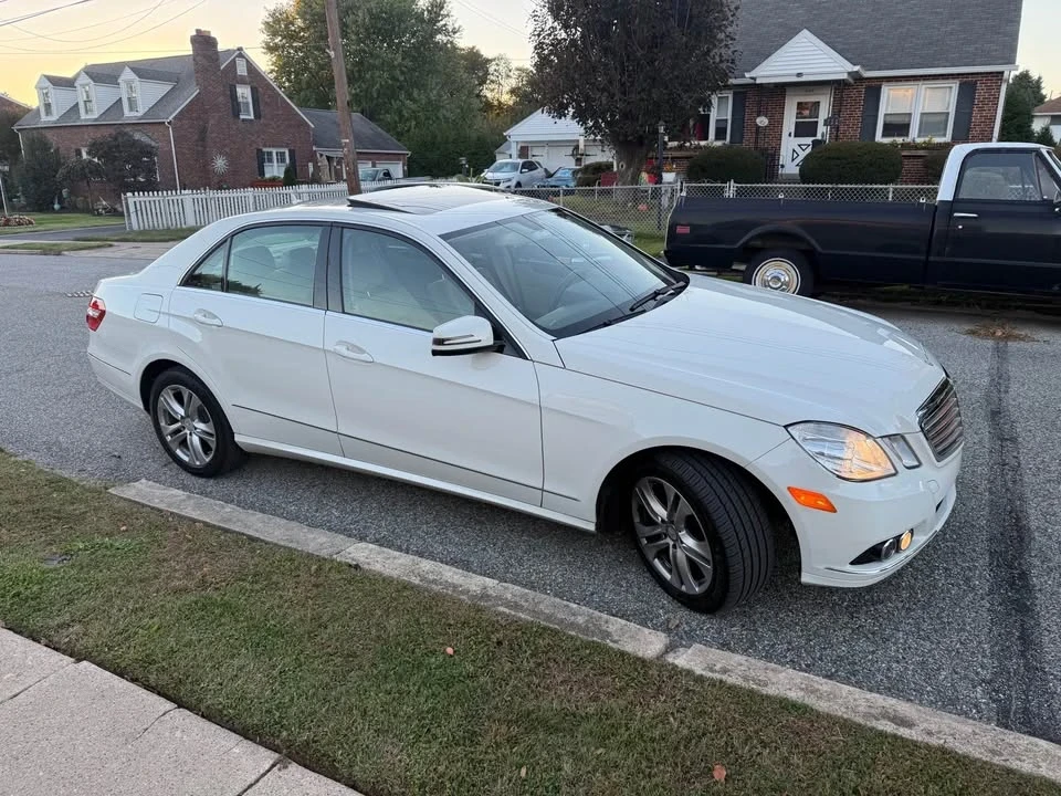 2011 Mercedes-Benz W212 E-Class - Image 5 of 19