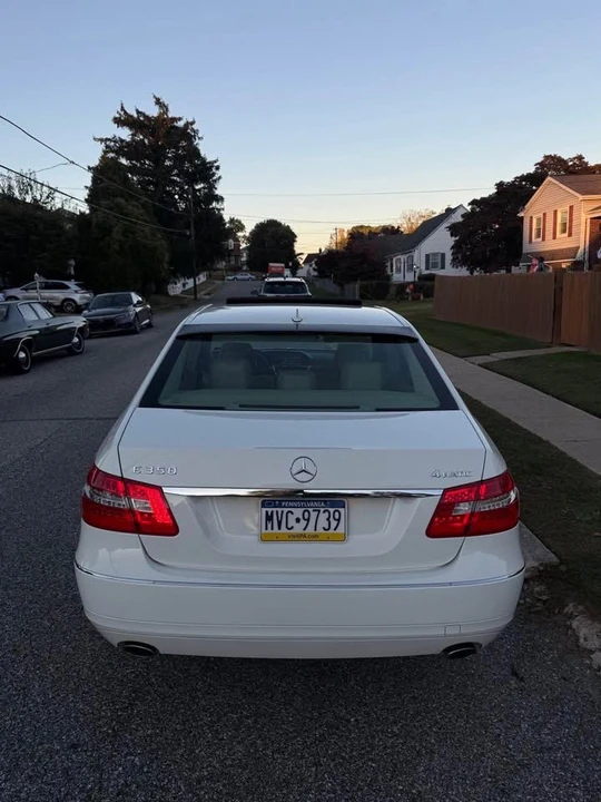 2011 Mercedes-Benz W212 E-Class - Image 7 of 18