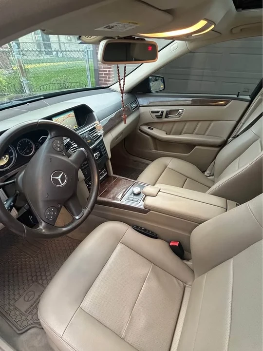 2011 Mercedes-Benz W212 E-Class - Image 8 of 10