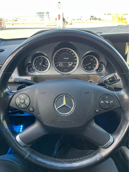 2011 Mercedes-Benz W212 E-Class - Image 12 of 18
