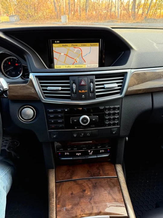 2011 Mercedes-Benz W212 E-Class - Image 19 of 19
