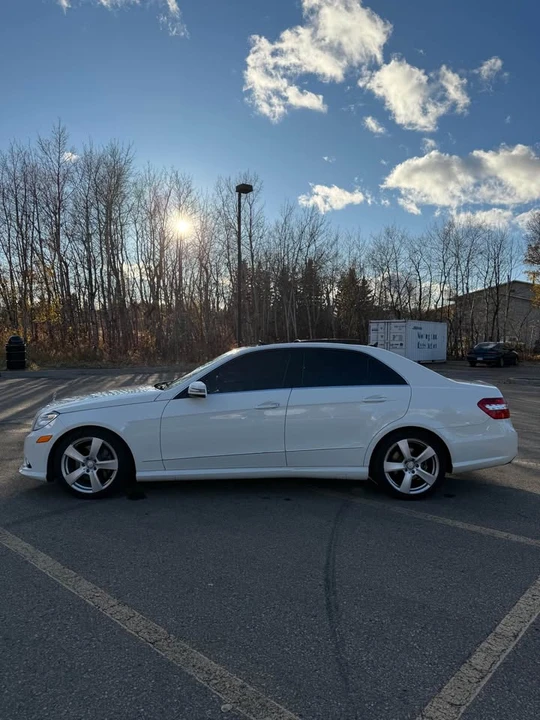 2011 Mercedes-Benz W212 E-Class - Image 3 of 19