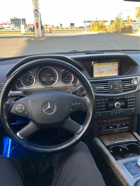 2011 Mercedes-Benz W212 E-Class - Image 11 of 18