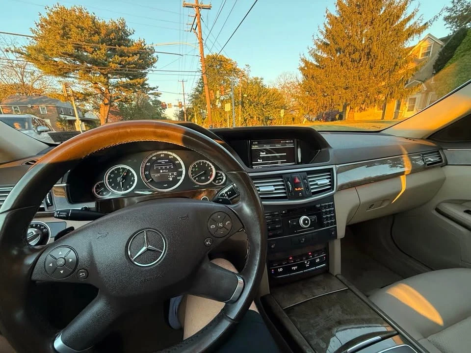 2011 Mercedes-Benz W212 E-Class - Image 15 of 18