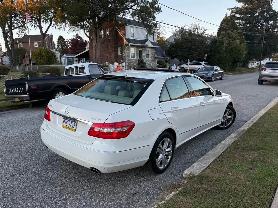 2011 Mercedes-Benz W212 E-Class - Image 9 of 18