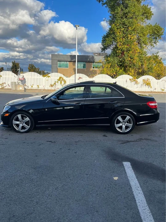 2011 Mercedes-Benz W212 E-Class - Image 4 of 18
