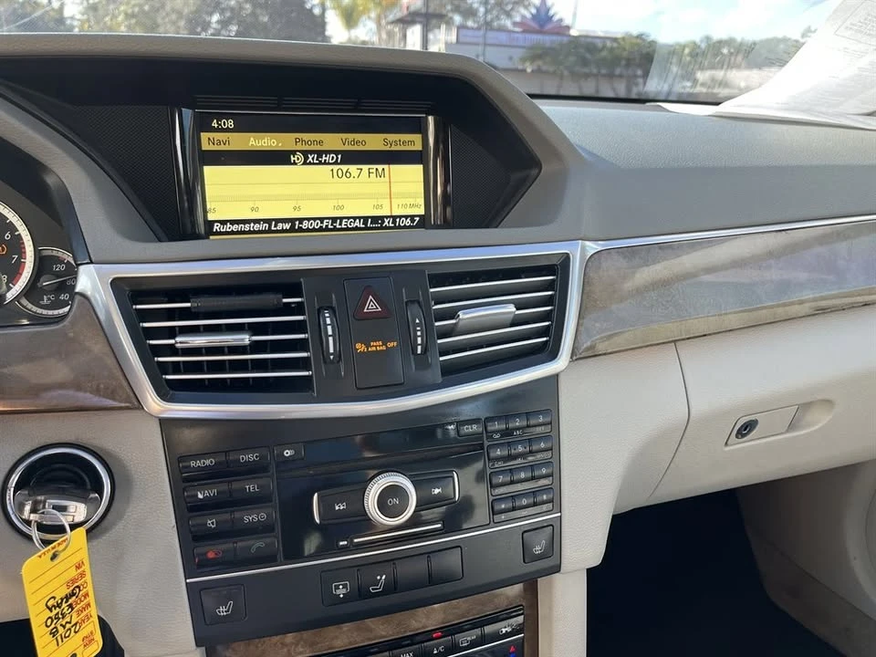 2011 Mercedes-Benz W212 E-Class - Image 11 of 20