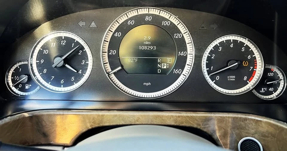 2011 Mercedes-Benz W212 E-Class - Image 10 of 20