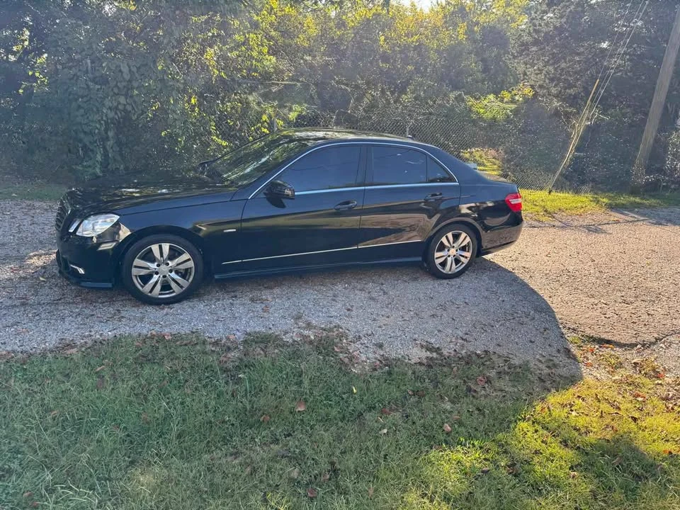 2011 Mercedes-Benz W212 E-Class - Image 2 of 8