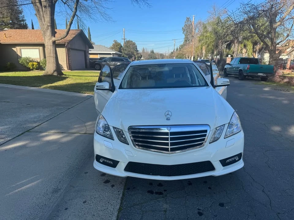 2011 Mercedes-Benz W212 E-Class - Image 6 of 19
