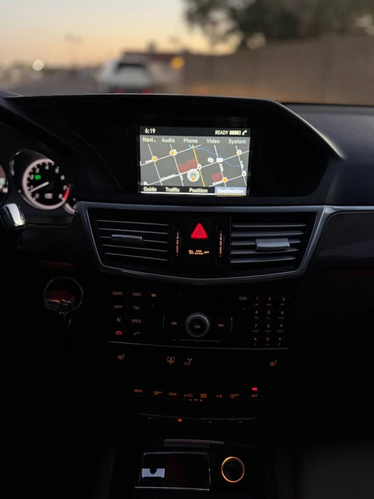 2011 Mercedes-Benz W212 E-Class - Image 12 of 14