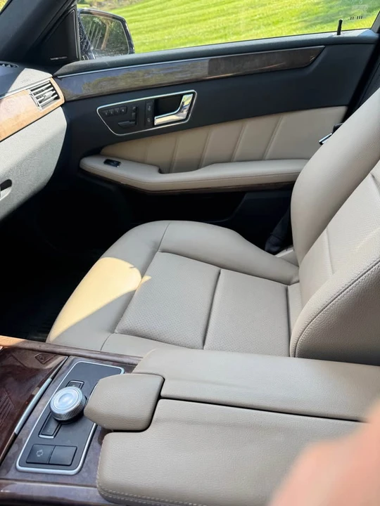 2011 Mercedes-Benz W212 E-Class - Image 8 of 10