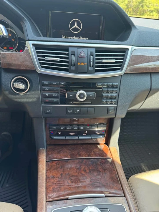 2011 Mercedes-Benz W212 E-Class - Image 10 of 10