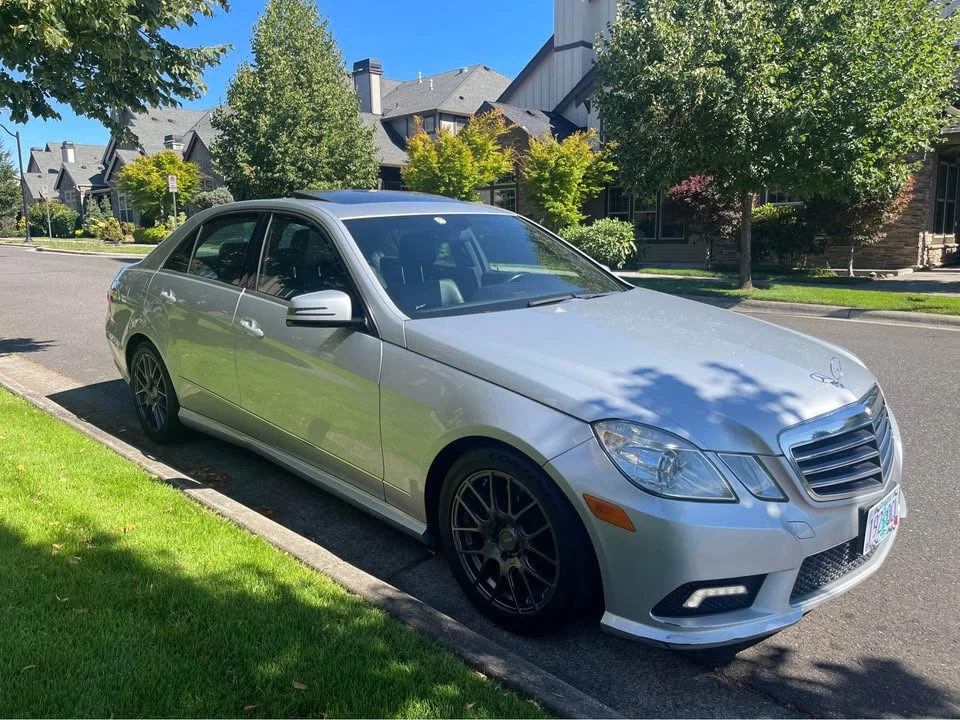 2011 Mercedes-Benz W212 E-Class - Image 3 of 18