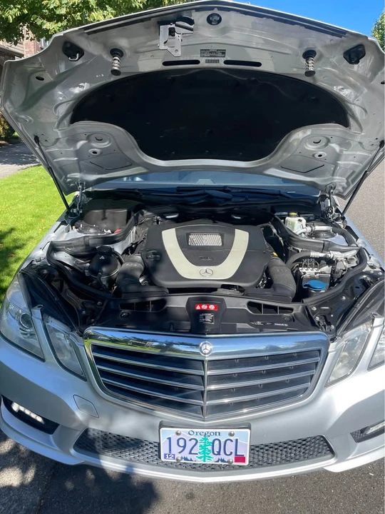 2011 Mercedes-Benz W212 E-Class - Image 10 of 18