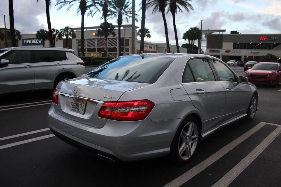 2011 Mercedes-Benz W212 E-Class - Image 4 of 17