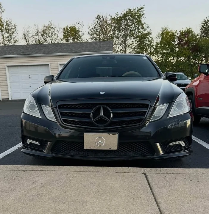 2011 Mercedes-Benz W212 E-Class - Image 2 of 19