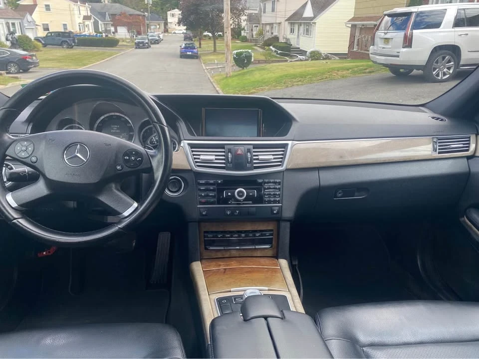 2011 Mercedes-Benz W212 E-Class - Image 9 of 9