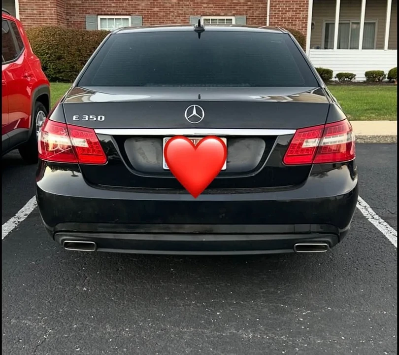 2011 Mercedes-Benz W212 E-Class - Image 17 of 19
