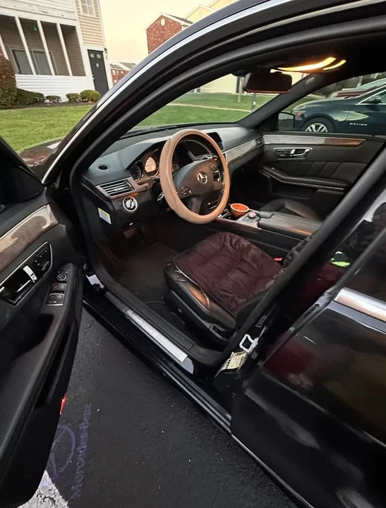 2011 Mercedes-Benz W212 E-Class - Image 7 of 19
