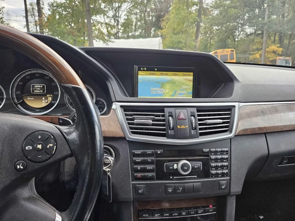 2011 Mercedes-Benz W212 E-Class - Image 10 of 14